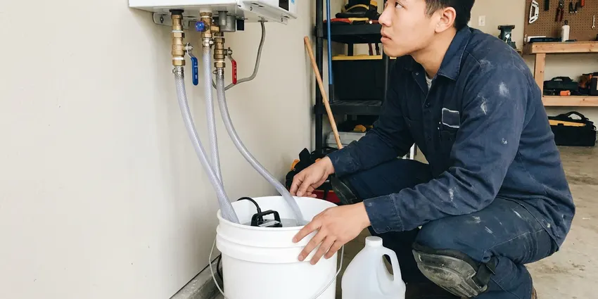 Tankless Water Heater Maintenance in Houston